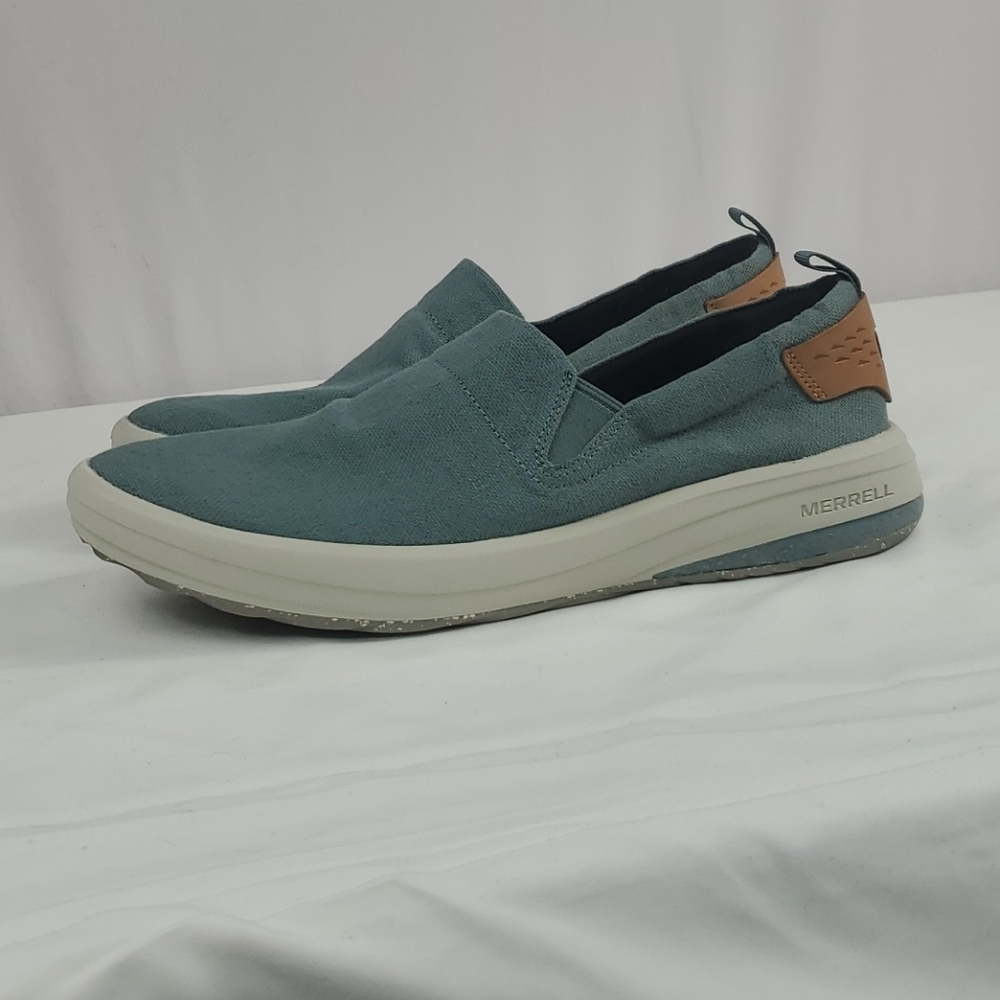 Merrell - Picture 3 of 6